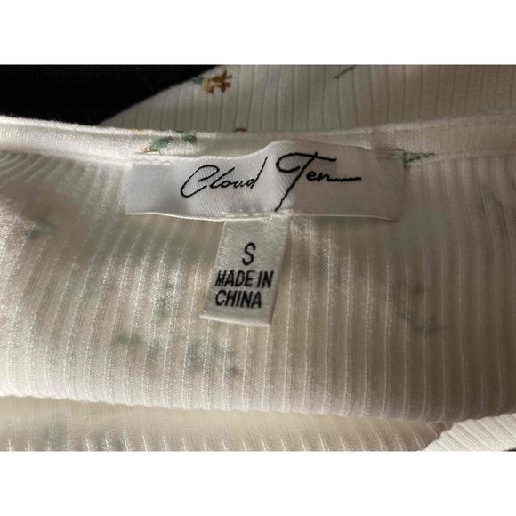 Cloud Ten Bodysuit Womens SZ Small Yellow Floral Scoop Neck Printed Snap Closure - Picture 5 of 9